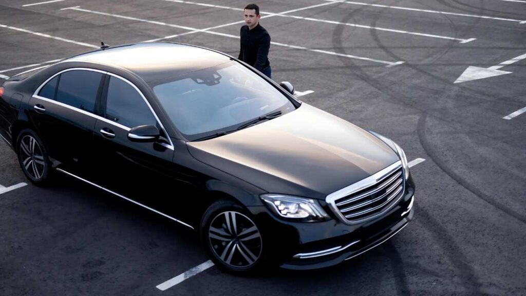 what-should-you-know-about-chauffeur-service